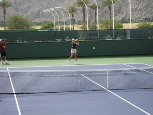 Ana Ivanovic warming up